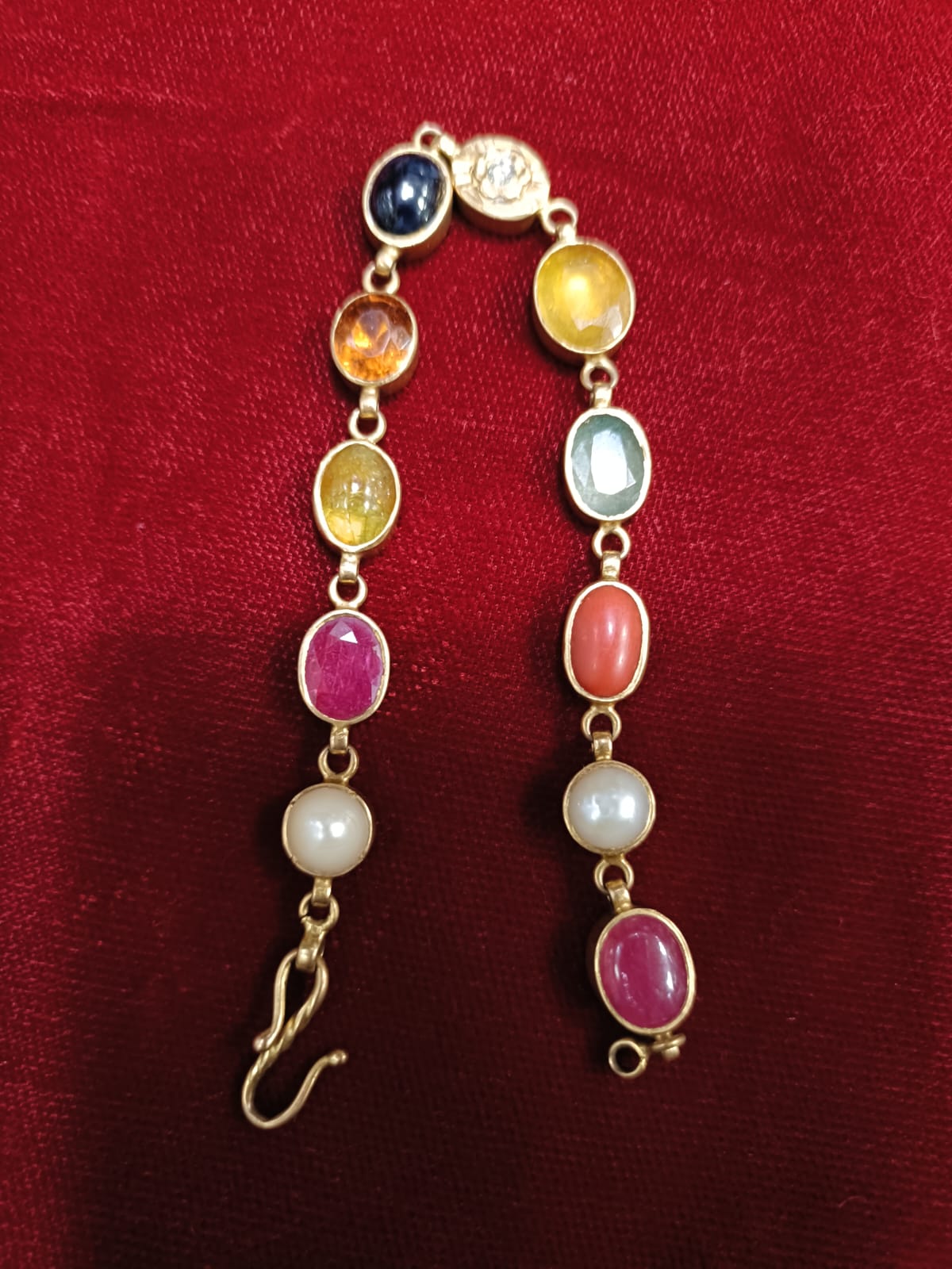 Navarathna Mala